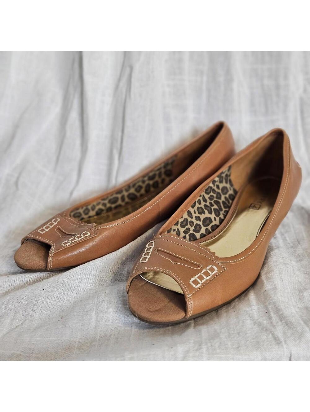 Sperry tan leather peep toe wedge, 7.5